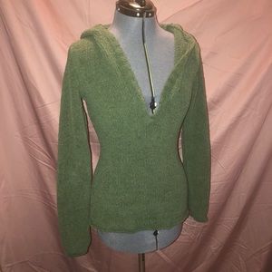 Soft V-neck hooded pullover sweater